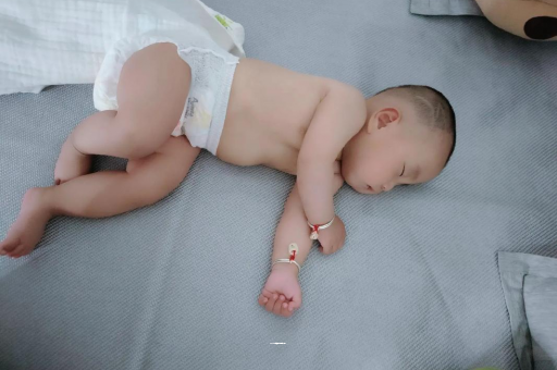 沙洋1岁宝宝可以吃盐吗
